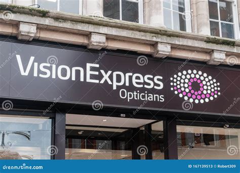 vision express eye clinic dublin